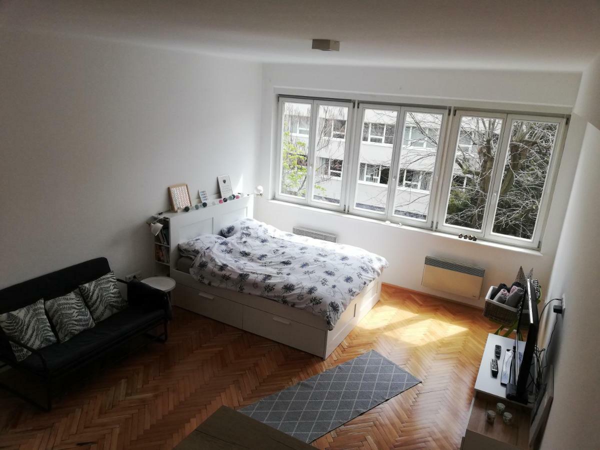 Bright & Stylish Studio Home, Superbly Located 사라예보 외부 사진
